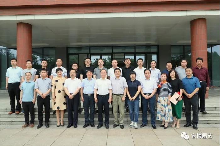 家博園藝｜ 鄭家柏（家博園藝創(chuàng)始人）擔(dān)任常工院校友聯(lián)誼會(huì)秘書(shū)長(zhǎng)